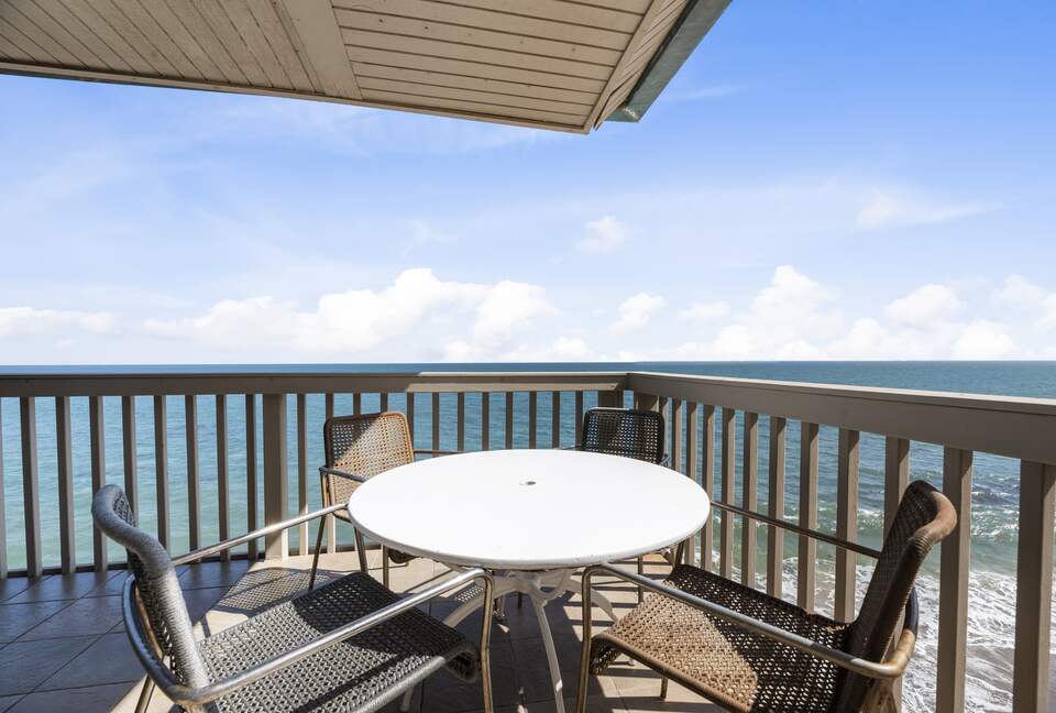 Malibu Beachfront Luxe with Private Beach Access - Malibu, California