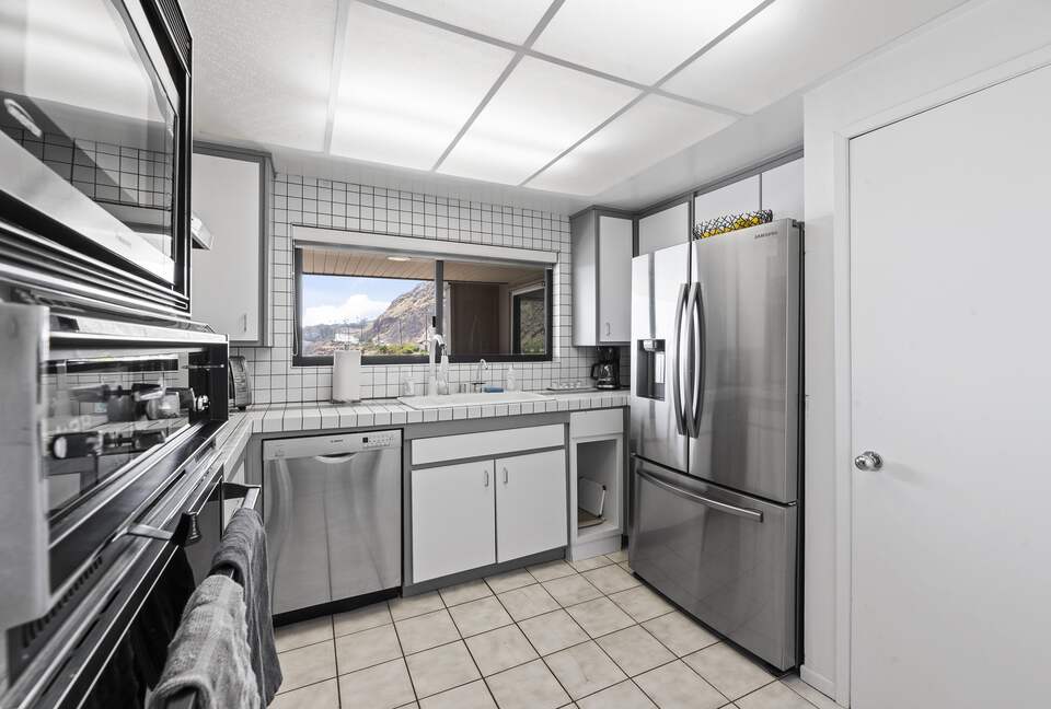 Malibu Beachfront Luxe with Private Beach Access - Malibu, California