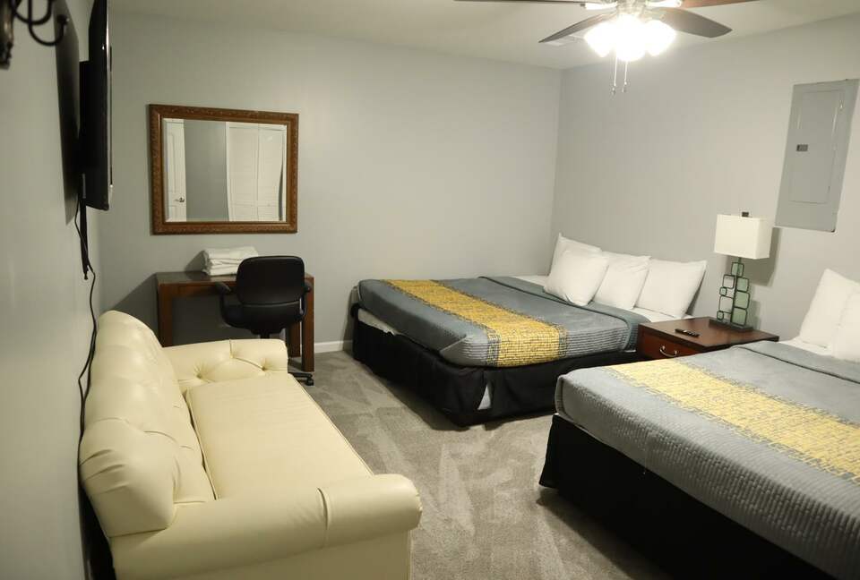 Luxury Estate 14 bedroom with Pool, Hot tub, Sauna, Bar - Memphis, Tennessee