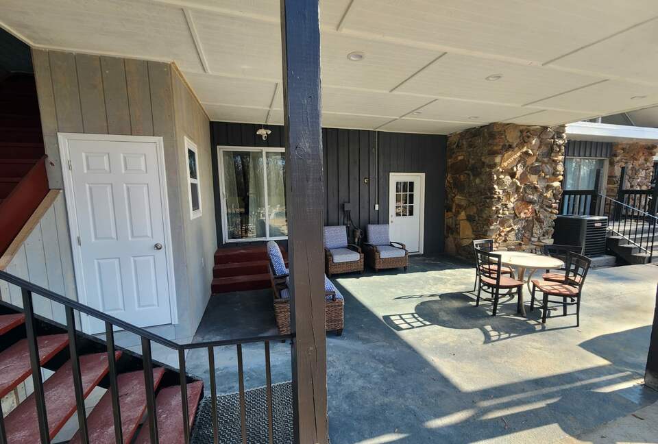 Luxury Estate 14 bedroom with Pool, Hot tub, Sauna, Bar - Memphis, Tennessee