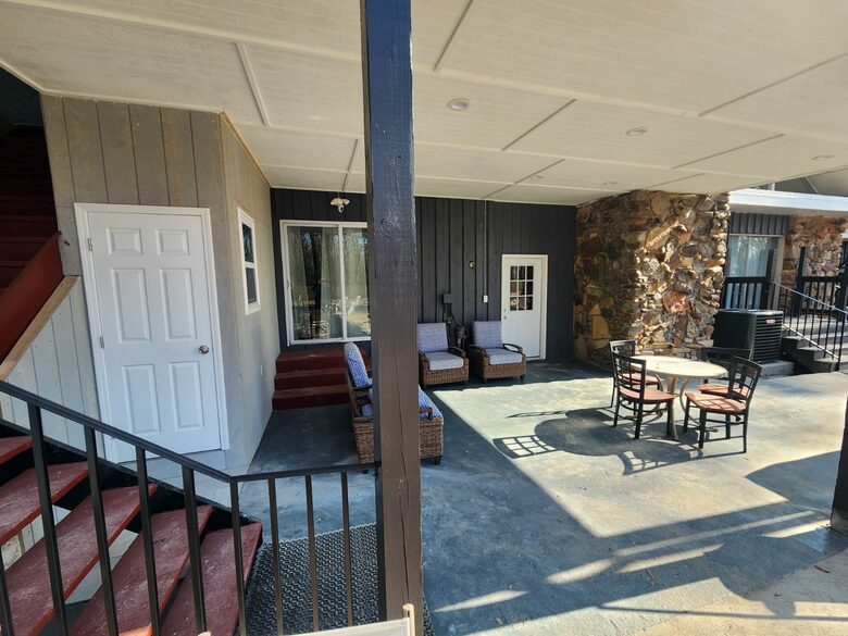 Luxury Estate 14 bedroom with Pool, Hot tub, Sauna, Bar - Memphis, Tennessee