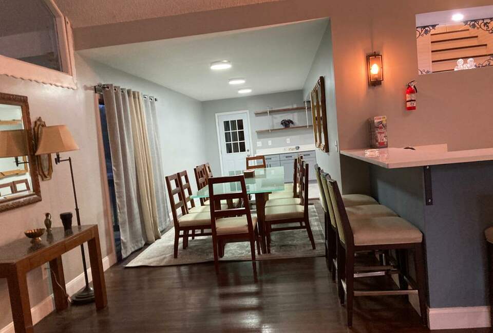 Luxury Estate 14 bedroom with Pool, Hot tub, Sauna, Bar - Memphis, Tennessee