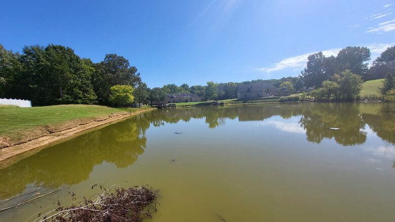 Luxury Mansion 9 King beds and more Pool and Hoops - Southhaven, Mississippi