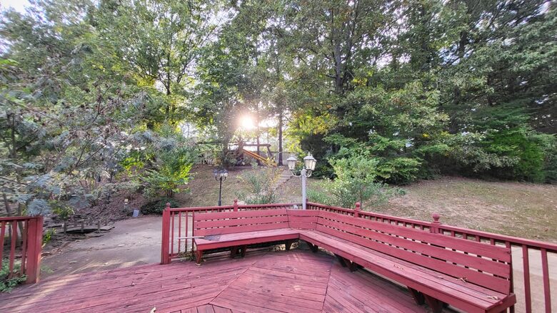 Luxury Mansion 9 King beds and more Pool and Hoops - Southhaven, Mississippi