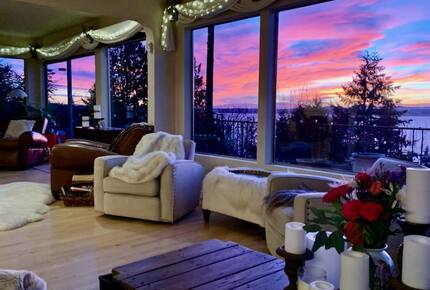 Golden Sunset Villa - Seattle, Washington