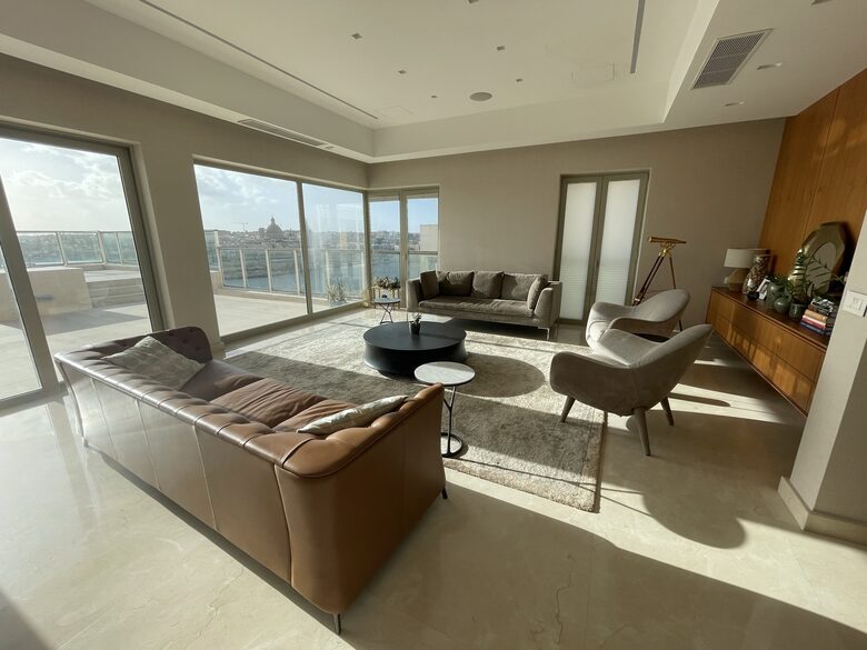 Luxury Seafront Penthouse Valletta - Sliema, Malta