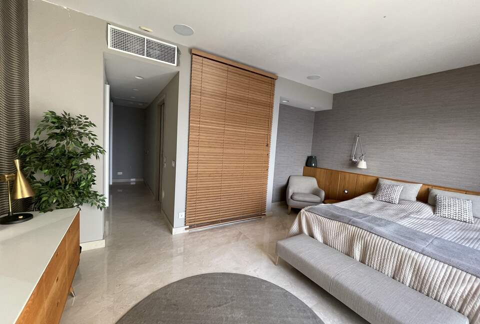 Luxury Seafront Penthouse Valletta - Sliema, Malta