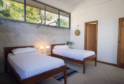 Casa Comunal Beach Front Getaway - Bocas del Toro, Panama