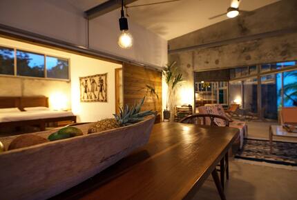 Casa Comunal Beach Front Getaway - Bocas del Toro, Panama