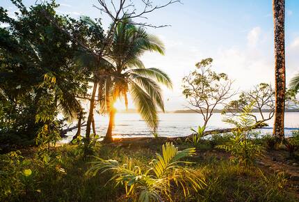 Casa Comunal Beach Front Getaway - Bocas del Toro, Panama