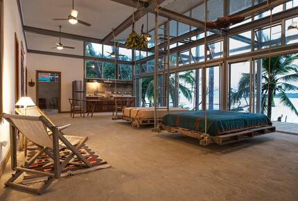 Casa Comunal Beach Front Getaway - Bocas del Toro, Panama