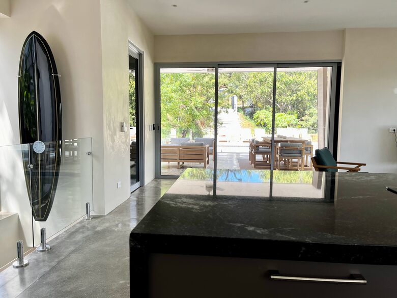 Modern Costa Rica Getaway - Black Beauty, Costa Rica