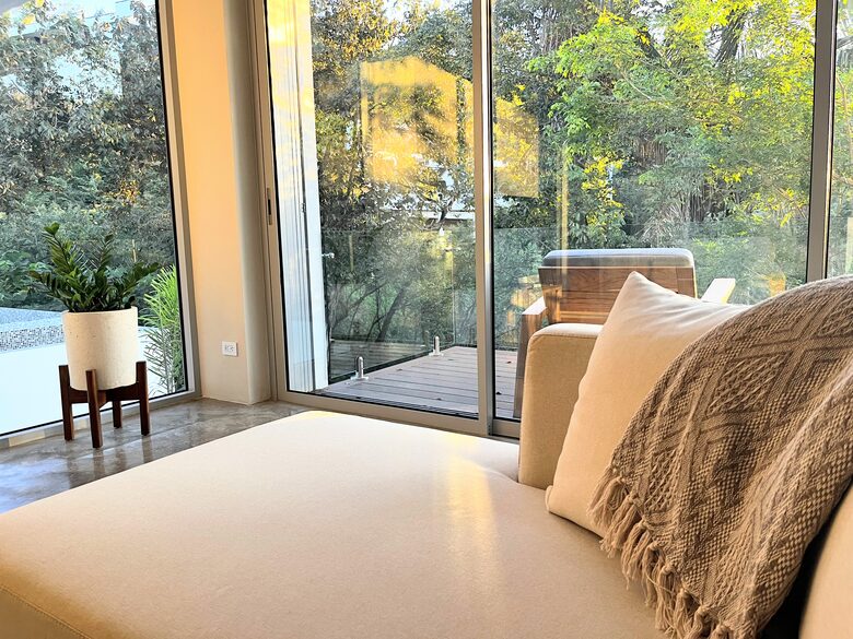 Modern Costa Rica Getaway - Black Beauty, Costa Rica