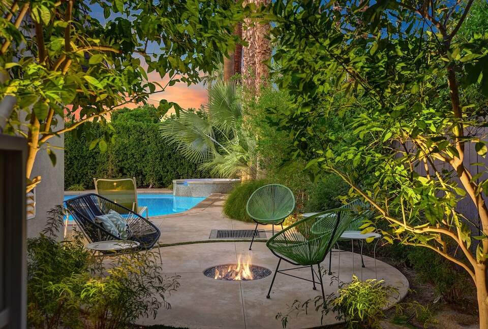 Palm Springs Mid-Century with Pool, Spa, Putting Green - Palm Springs, California