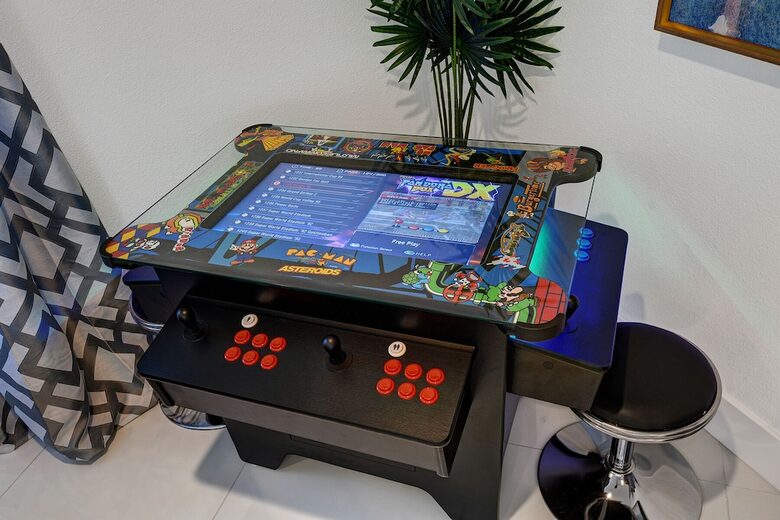 Palm Springs Mid-Century with Pool, Spa, Putting Green - Palm Springs, California