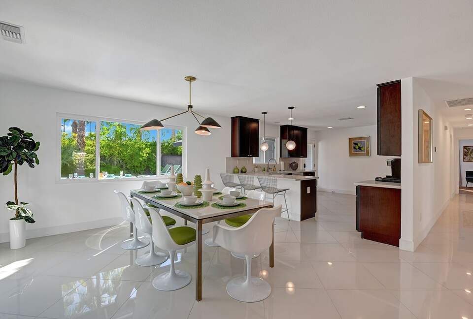 Palm Springs Mid-Century with Pool, Spa, Putting Green - Palm Springs, California