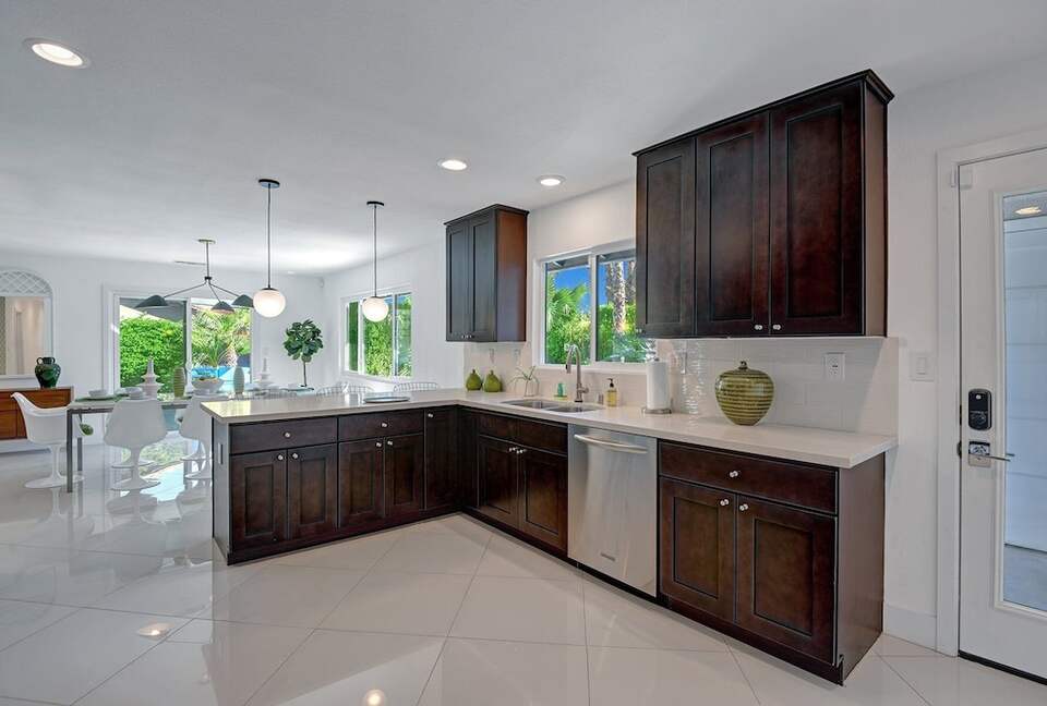 Palm Springs Mid-Century with Pool, Spa, Putting Green - Palm Springs, California