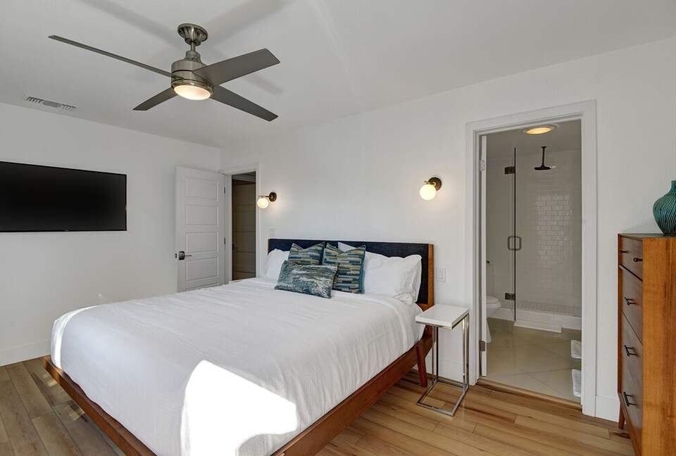 Palm Springs Mid-Century with Pool, Spa, Putting Green - Palm Springs, California