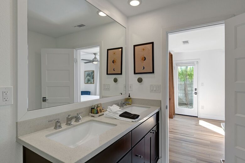 Palm Springs Mid-Century with Pool, Spa, Putting Green - Palm Springs, California