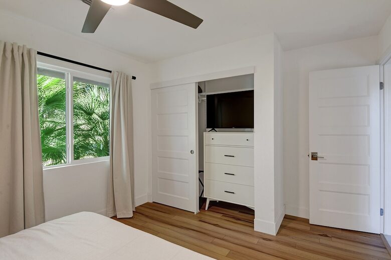 Palm Springs Mid-Century with Pool, Spa, Putting Green - Palm Springs, California