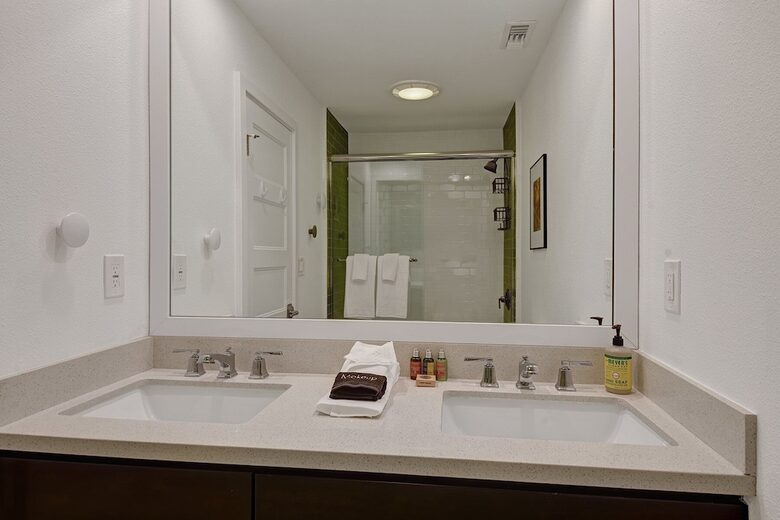 Palm Springs Mid-Century with Pool, Spa, Putting Green - Palm Springs, California