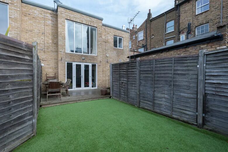 Highbury Mews House - London, United Kingdom