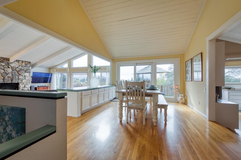 Incredible Hillside Escape with Heated Pool - Santa Rosa, California