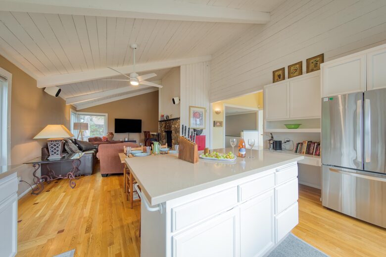 Incredible Hillside Escape with Heated Pool - Santa Rosa, California