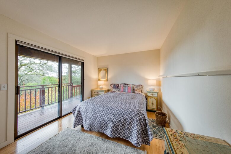 Incredible Hillside Escape with Heated Pool - Santa Rosa, California