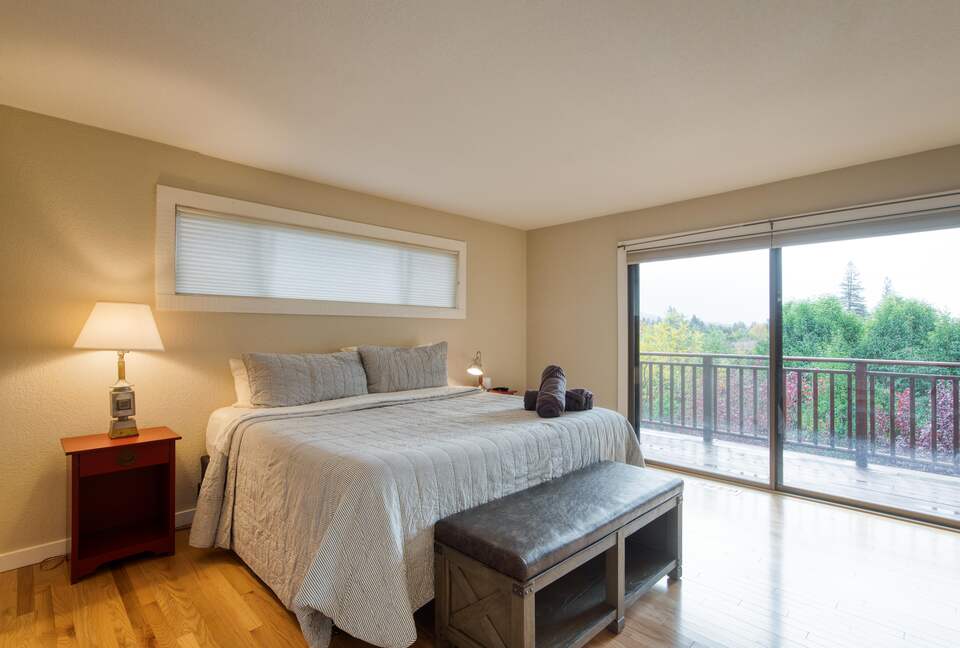 Incredible Hillside Escape with Heated Pool - Santa Rosa, California