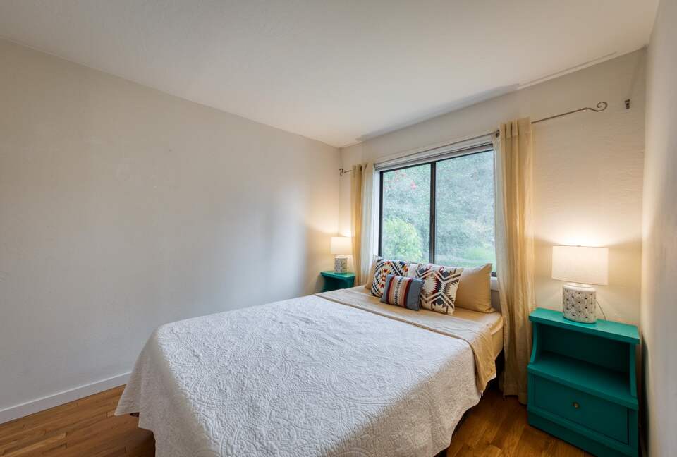 Incredible Hillside Escape with Heated Pool - Santa Rosa, California