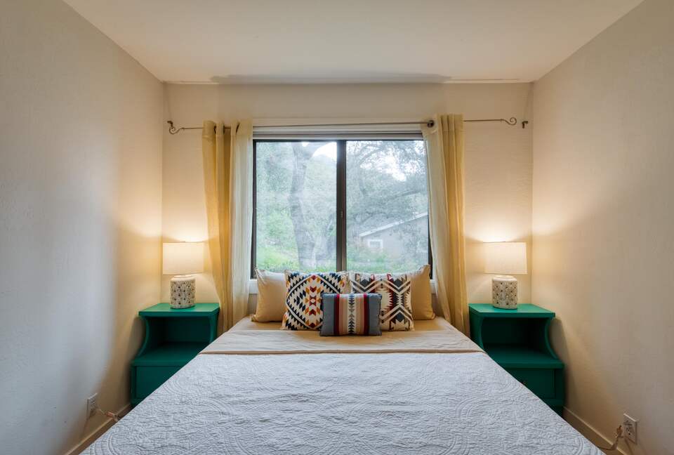 Incredible Hillside Escape with Heated Pool - Santa Rosa, California