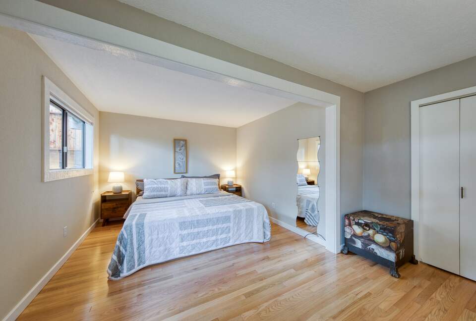 Incredible Hillside Escape with Heated Pool - Santa Rosa, California