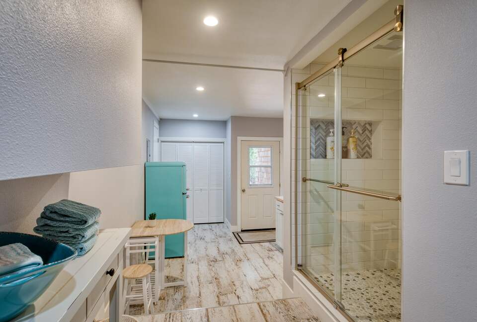 Incredible Hillside Escape with Heated Pool - Santa Rosa, California