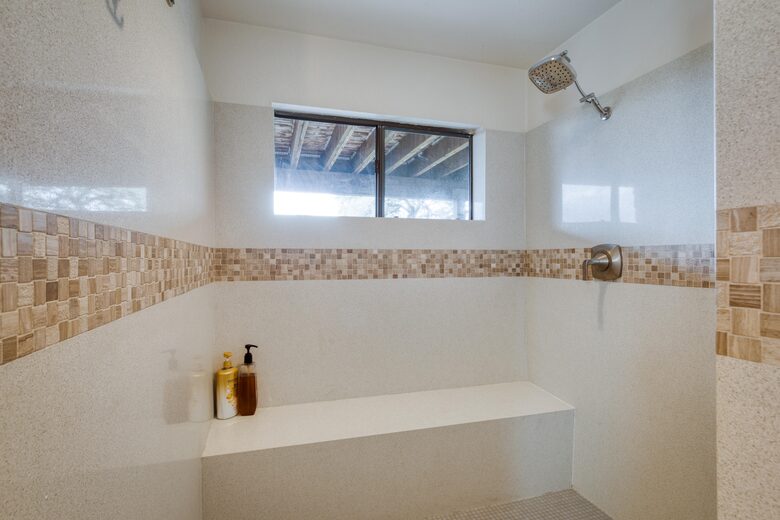 Incredible Hillside Escape with Heated Pool - Santa Rosa, California