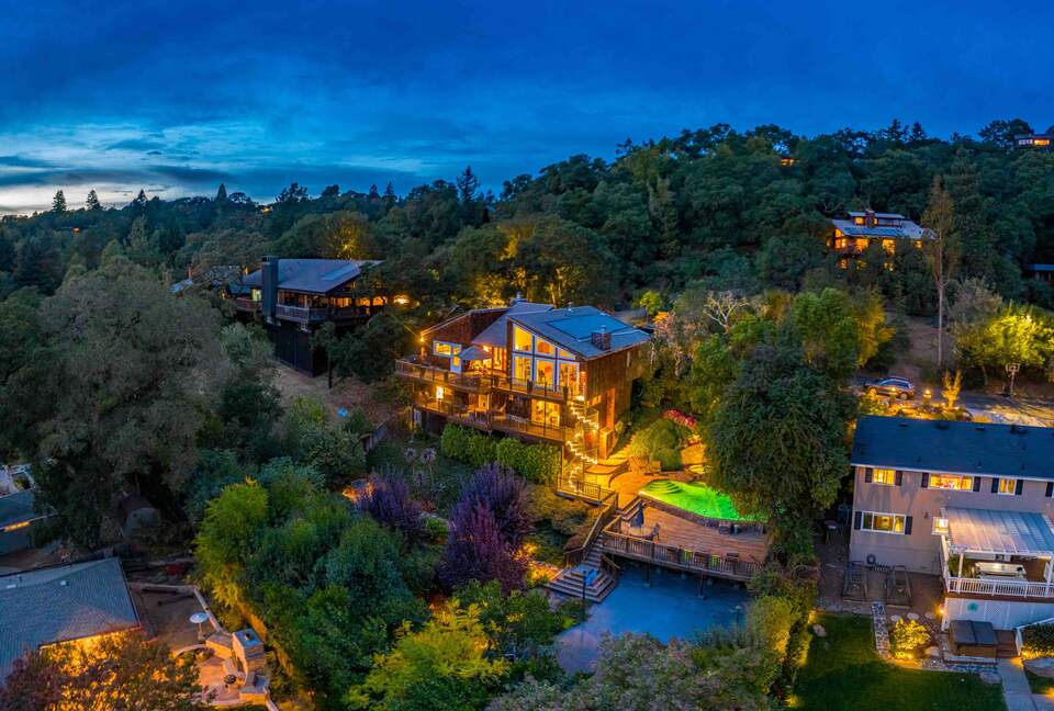 Incredible Hillside Escape with Heated Pool - Santa Rosa, California