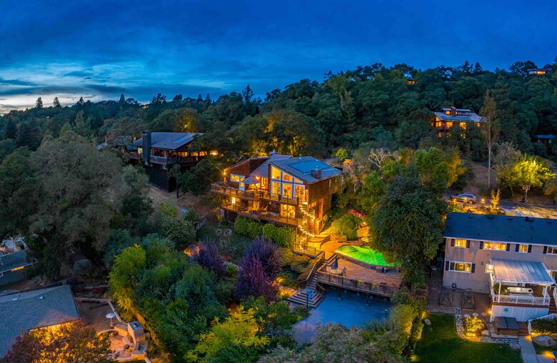 Incredible Hillside Escape with Heated Pool - Santa Rosa, California