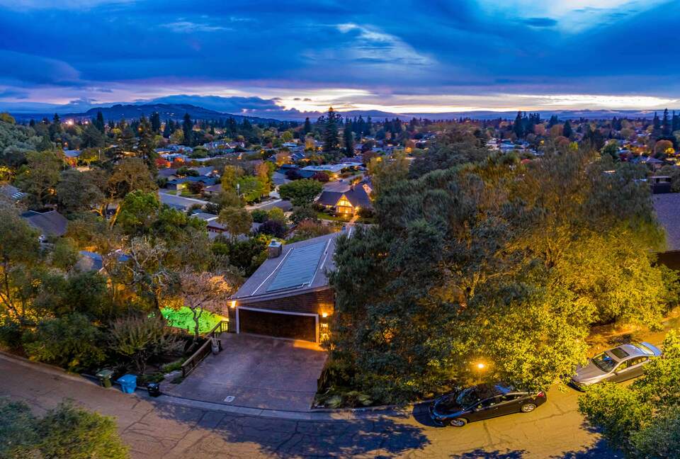 Incredible Hillside Escape with Heated Pool - Santa Rosa, California
