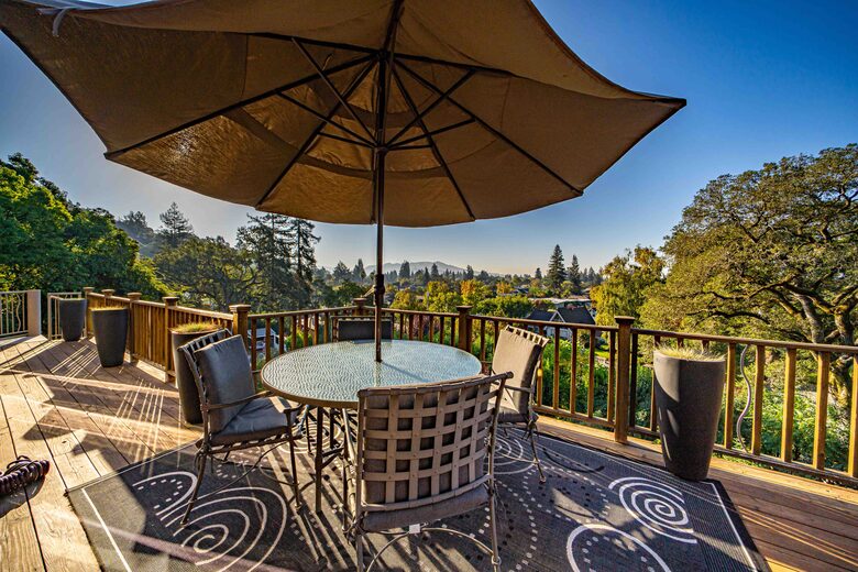 Incredible Hillside Escape with Heated Pool - Santa Rosa, California