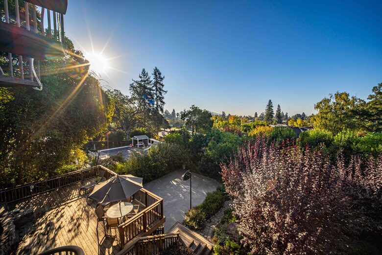 Incredible Hillside Escape with Heated Pool - Santa Rosa, California