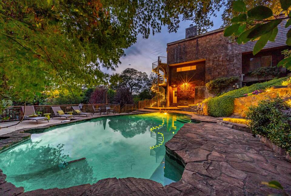 Incredible Hillside Escape with Heated Pool - Santa Rosa, California