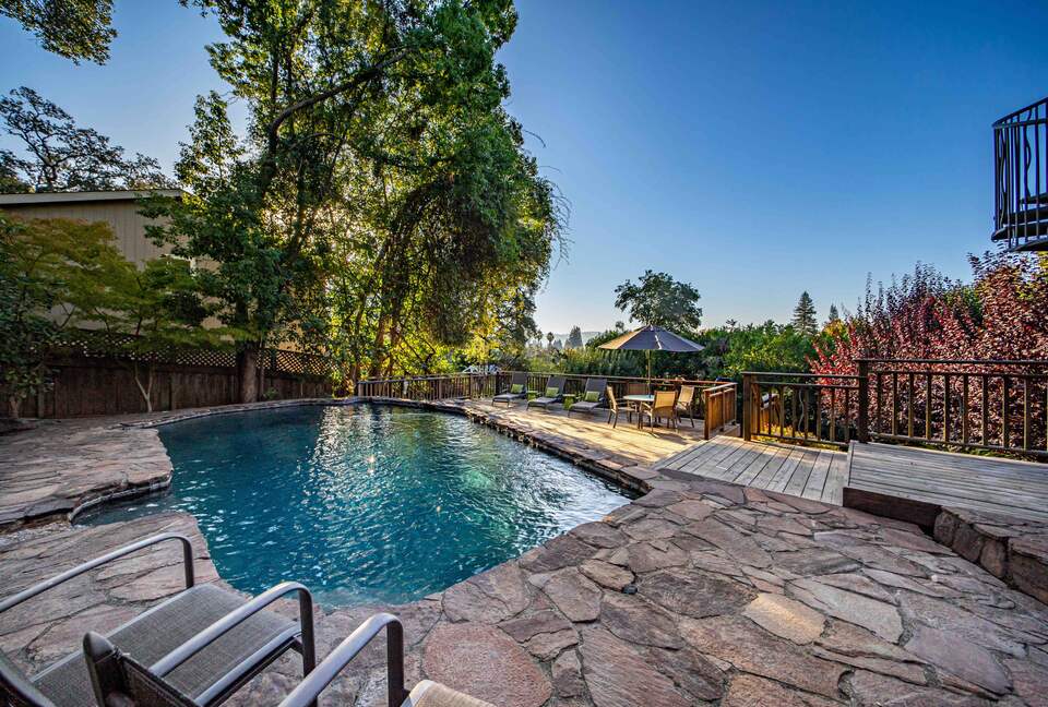 Incredible Hillside Escape with Heated Pool - Santa Rosa, California