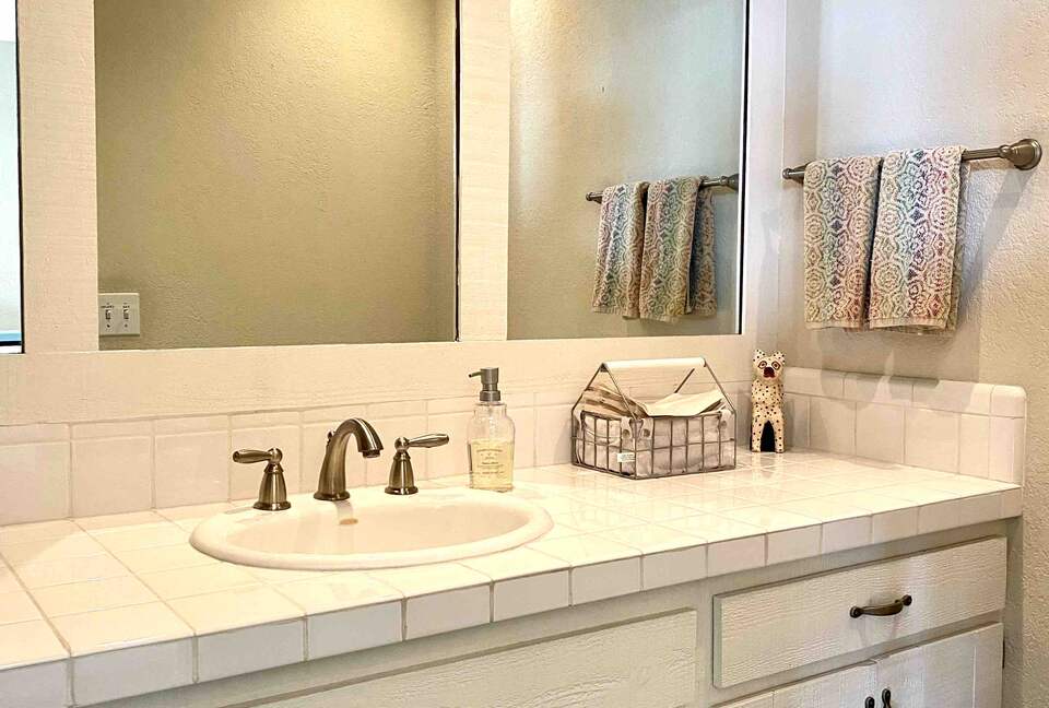 Incredible Hillside Escape with Heated Pool - Santa Rosa, California