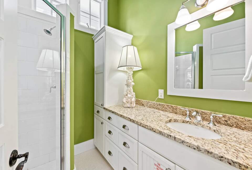 3rd floor large bonus shower/vanity for extra guest.