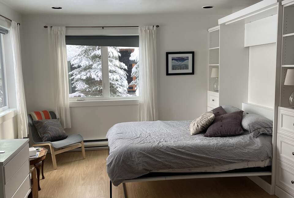 Cozy Studio in Central Whistler - Whistler, Canada