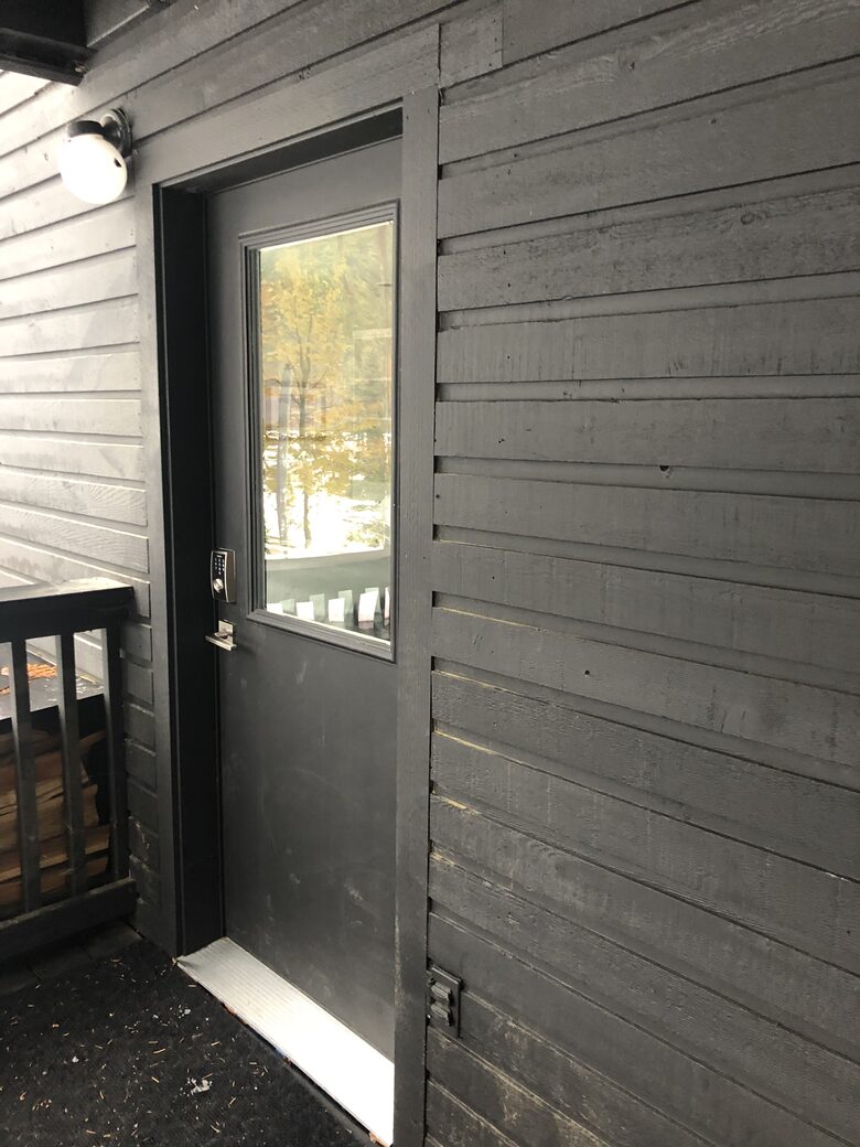 Cozy Studio in Central Whistler - Whistler, Canada