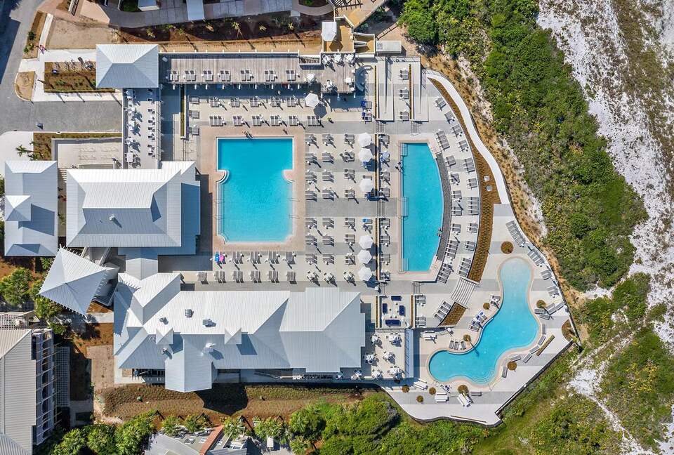 3 beach pools. Food/Adult Bevarage chair-side. Gated Access.