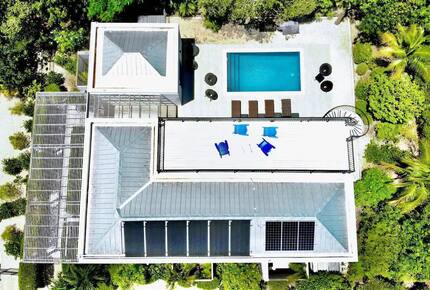 Villa Solis | Steps from Grace Bay Beach - Providenciales, Turks and Caicos Islands