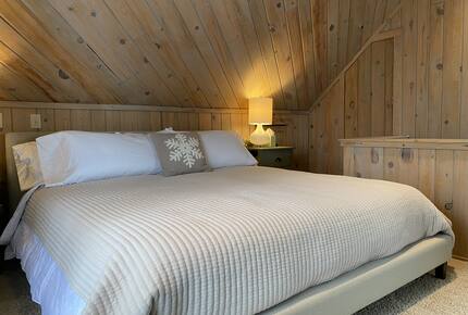 Three-Story Home In The Heart Of Crested Butte | Easy Walk To Elk Avenue And To The Free Mountain Shuttle - Crested Butte, Colorado