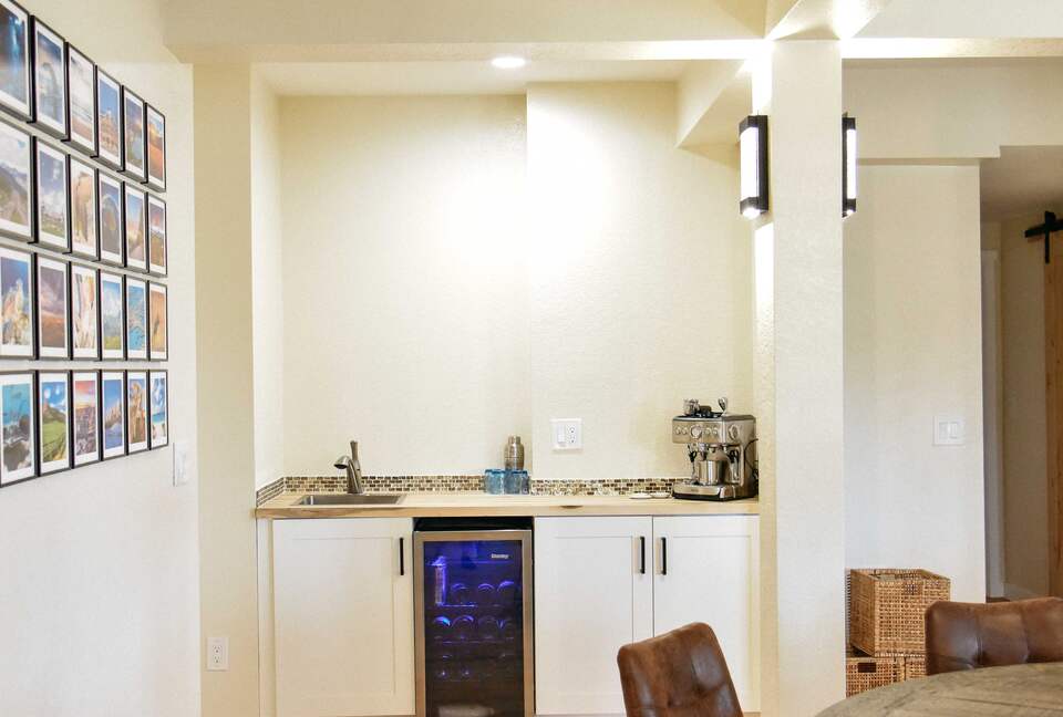 Waterside Retreat with Mountain Views - Thornton, Colorado